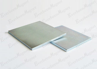 Çin N42 Blok Neodimyum Nadir Toprak Mıknatısları Manyetik Jeneratör için 2 &amp;quot;x 1&amp;quot; 7.4 g / cm3 Tedarikçi