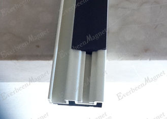 Çin Rulo Çift Taraflı Manyetik Bant, Manyetik Şeritler, Yapışkanlı Destekli 0,3 ~ 1,5mm Tedarikçi